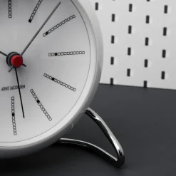 Arne Jacobsen Klokker Og Værstjanor*Clocks Bankers Bordur Ø11 cm hvit