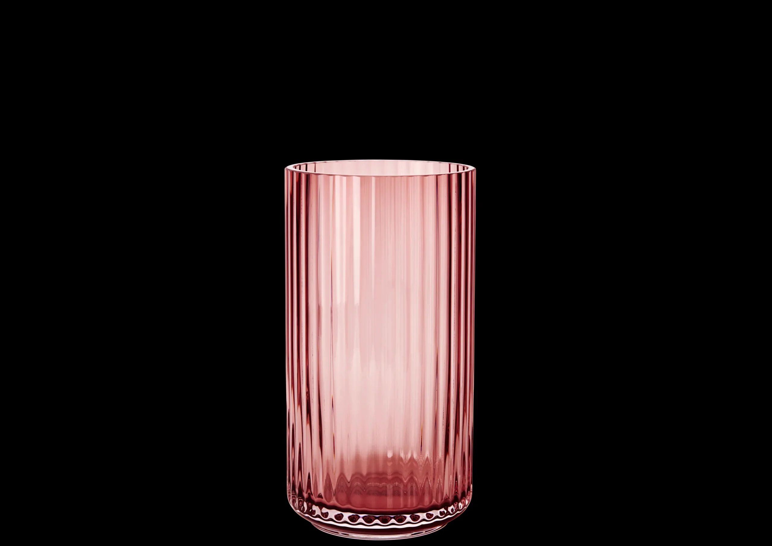 Lyngby Porcelæn Vaser Og Urtepotteskjulere*Lyngby Vase H20.5 burgundy munnblåst glass