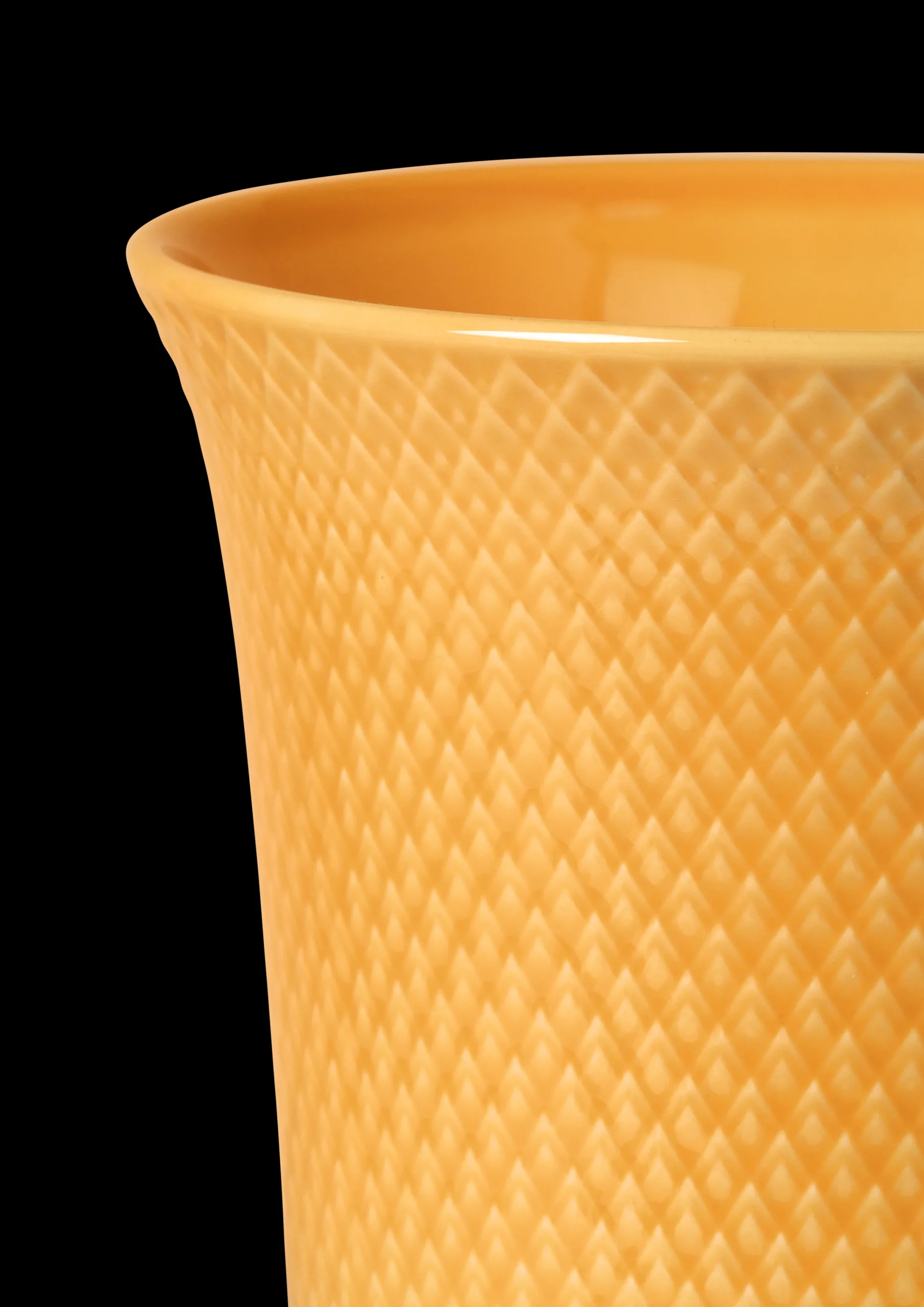Lyngby Porcelæn Vaser Og Urtepotteskjulere*Rhombe Color Vase H20 gul porselen