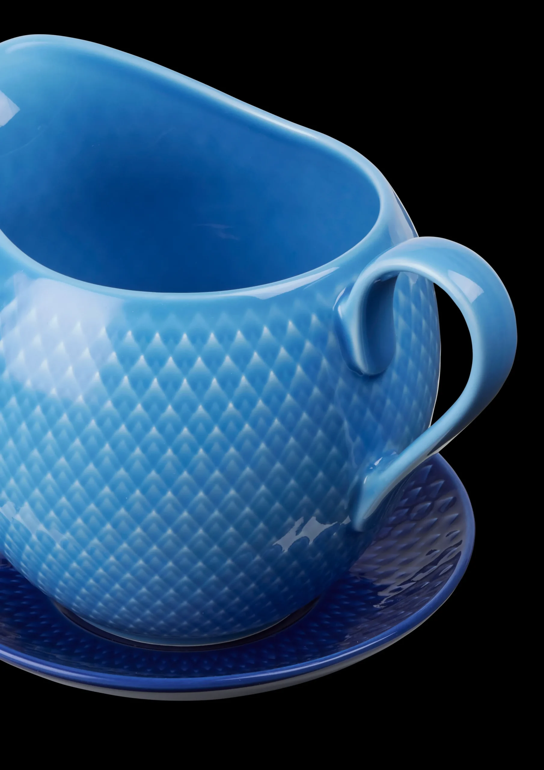 Lyngby Porcelæn Sausesnebb*Rhombe Farge gryte 67 cl blå - Kjøp her